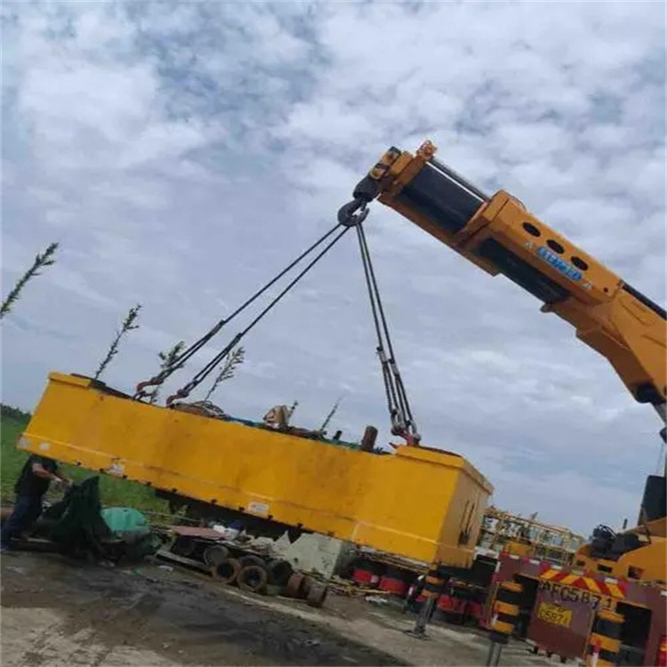 桂平吊车吊集装箱需要多少钱